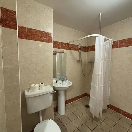 Apartment Five Bedroom *