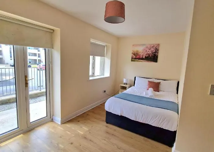 Five Bedroom * 阿斯隆