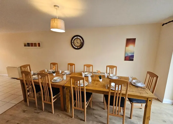 Five Bedroom Appartement Athlone